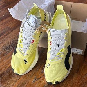 On Running Men's Cloudboom Strike in Vibrant Yellow NWT